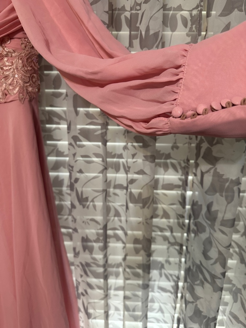JJs House Blush Long Sleeve V-Neck Maxi Dress - Picture 4 of 12